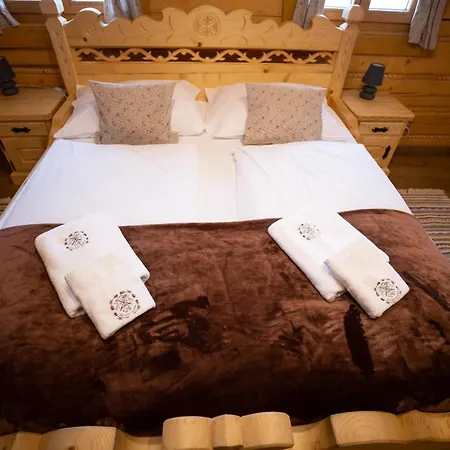 Zbojnicky Penzión pre hostí