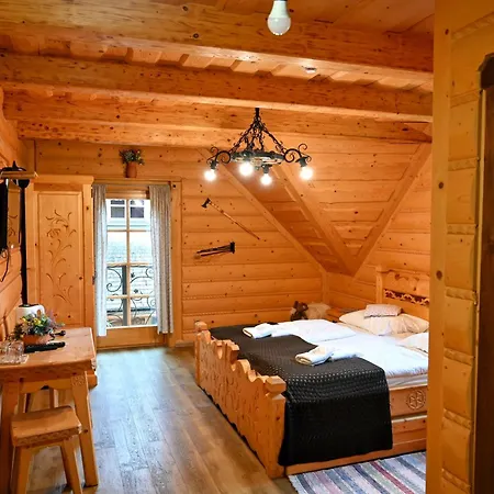 Zbojnicky Penzión pre hostí