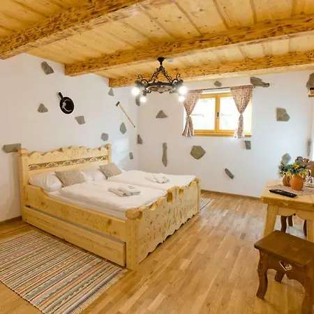 Zbojnicky 3*